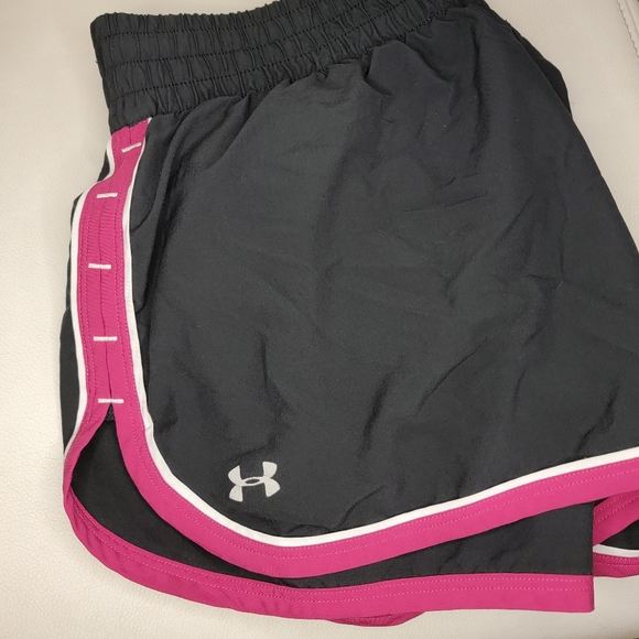 Under Armour shorts - Picture 3 of 4